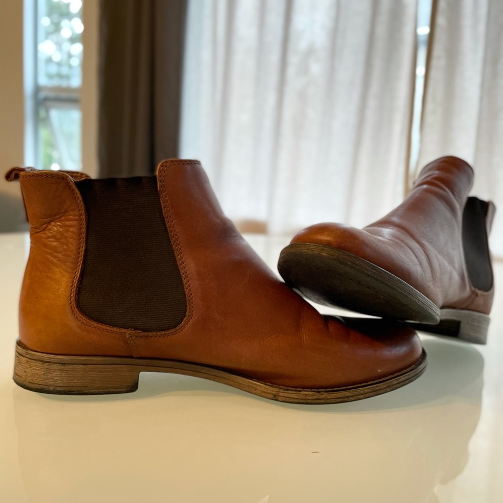 Vintage size 38 brown leather boots